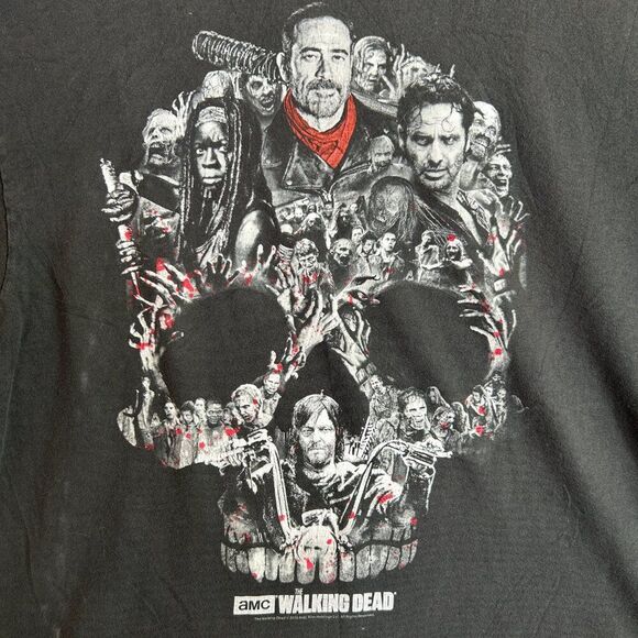 Walking Dead Shirt Mens Large Faded Black Skull Graphic Movie Promo AMC Boxy - Picture 2 of 7